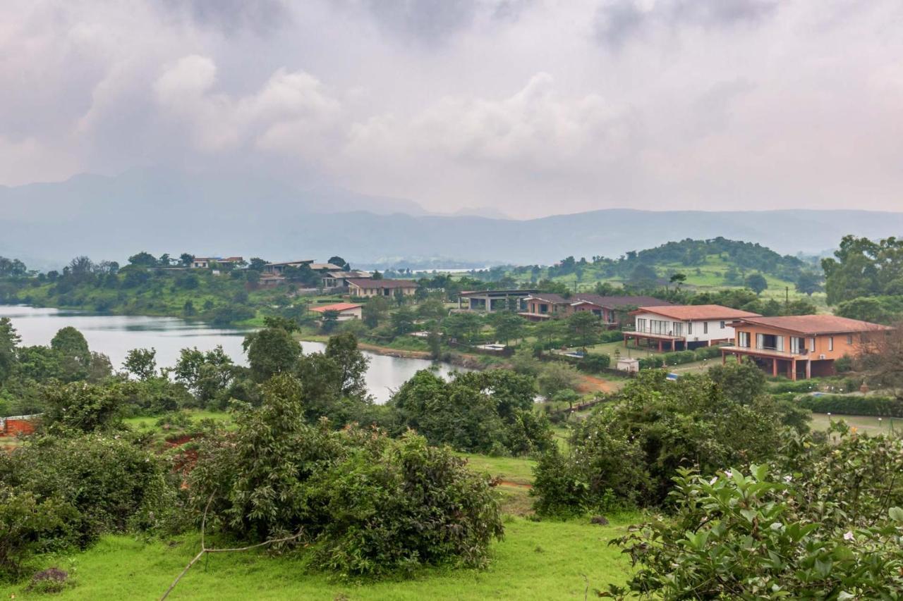 Stayvista'S Shivom Villa 12 - A Serene Escape With Views Of The Valley And Lake Лонавала Екстериор снимка