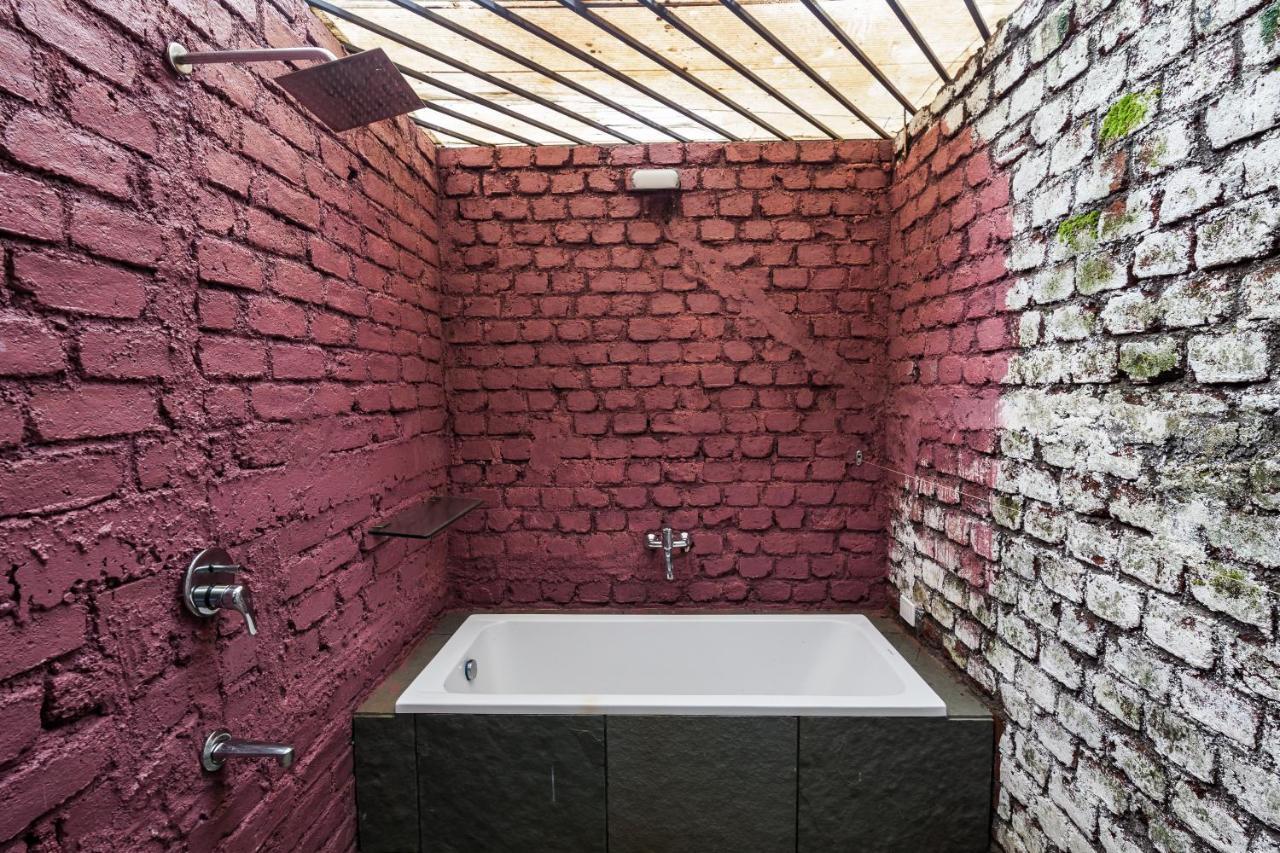 Stayvista'S Shivom Villa 12 - A Serene Escape With Views Of The Valley And Lake Лонавала Екстериор снимка